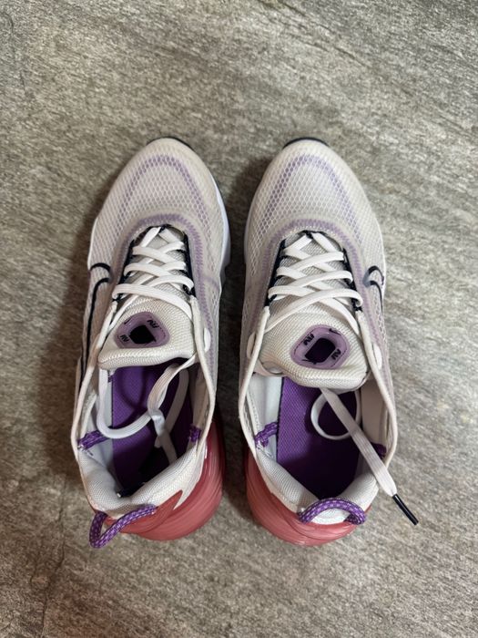 Дамски маратонки Nike 290