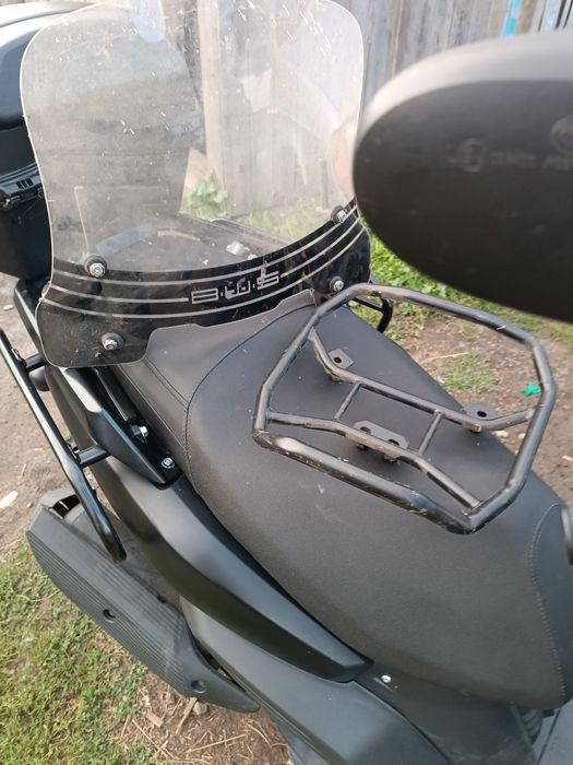 Продам скутер Танк 150 кубов стоит на учёте