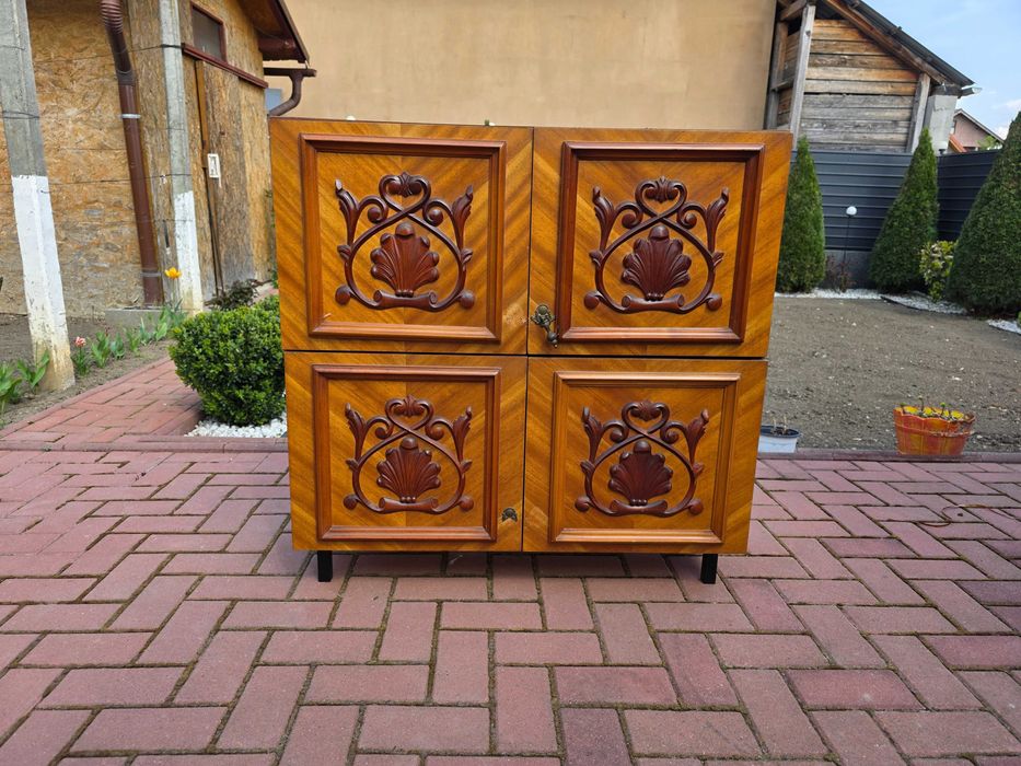 Dulap comoda multifuncțional