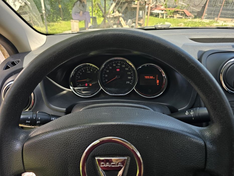 Dacia Logan 1.2 benzină 80.000km