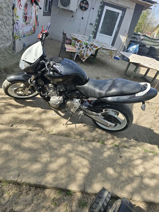 Vand motocicleta honda hornet 600cc