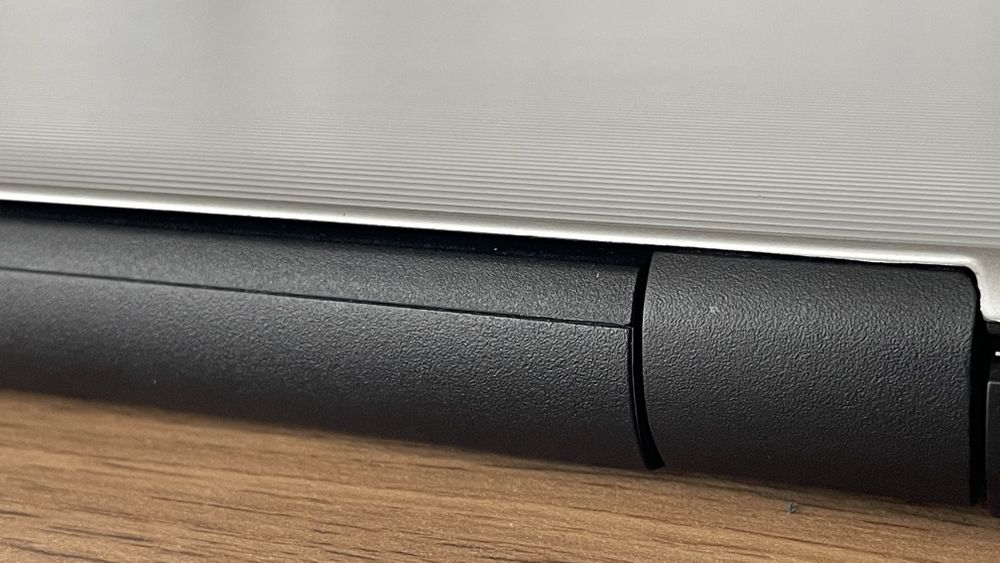 Noutbuk i7 8GB RAM 256GB SSD 2GB videokarta