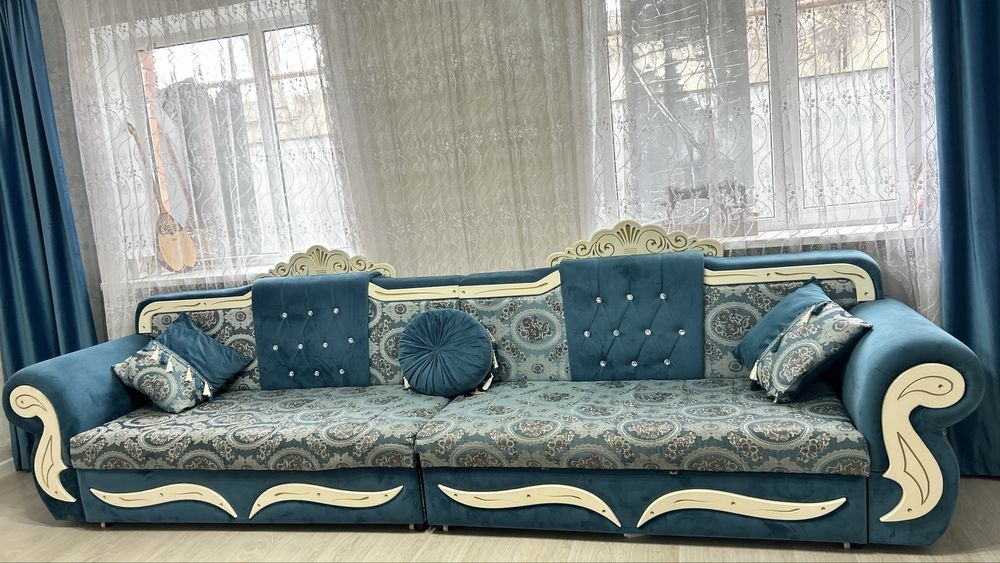 Продам,диван срочно