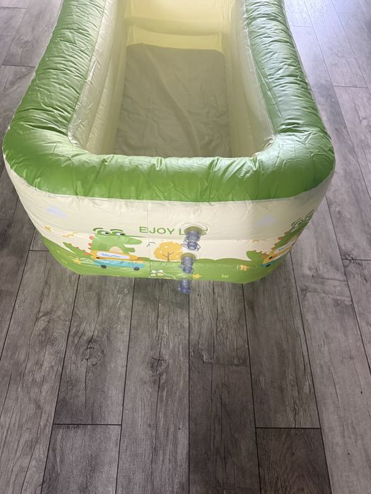 Детский бассейн