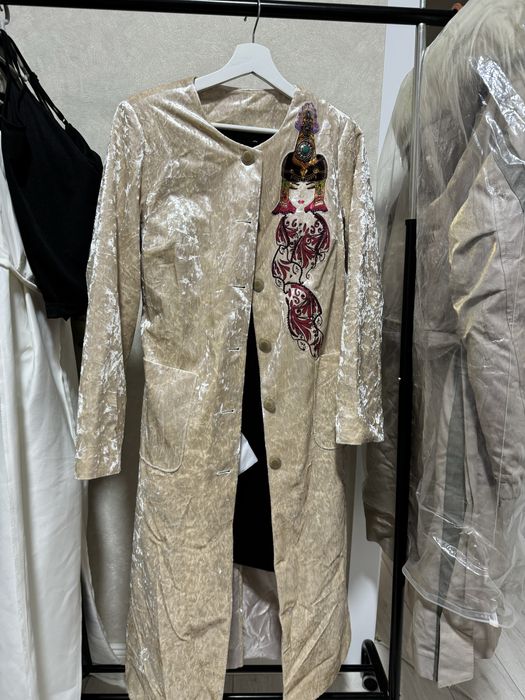 Продам модный женский шапан