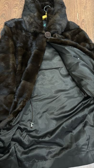 Продам норкувую шубу