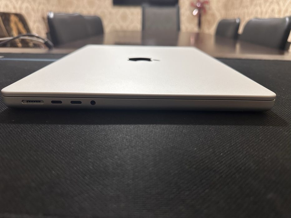 Macbook m3 pro 14 8/512