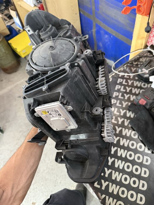 BMW F32 4 Фар Ляв Десен БМВ 4 серия F32