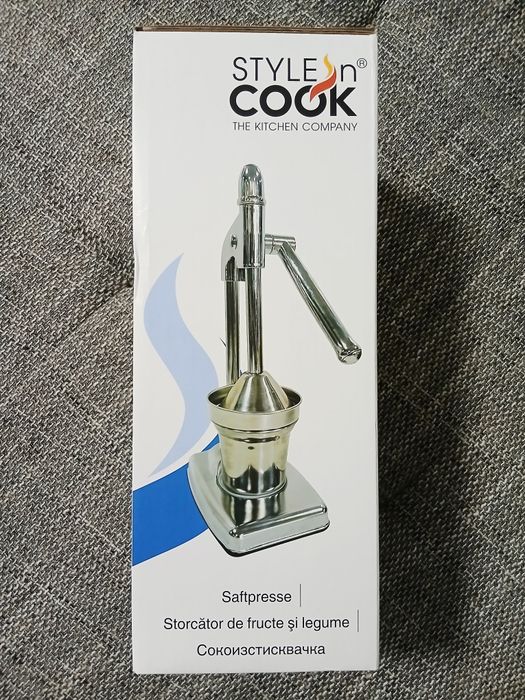 Storcator de fructe manual nou