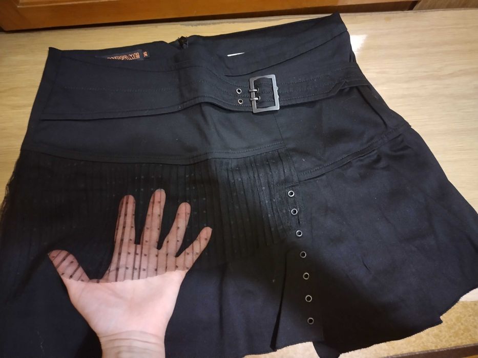Дамска къса пола