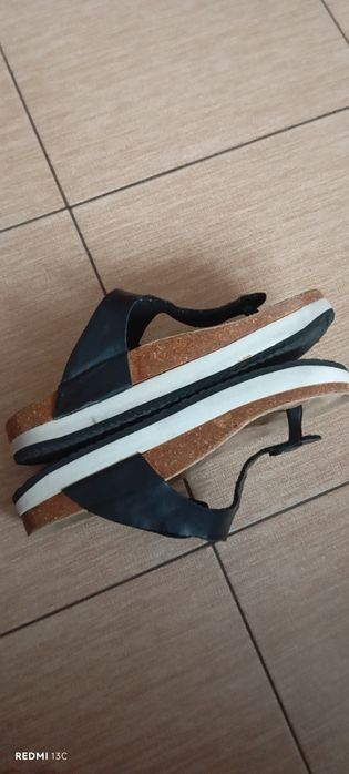 Slapi dama esmara