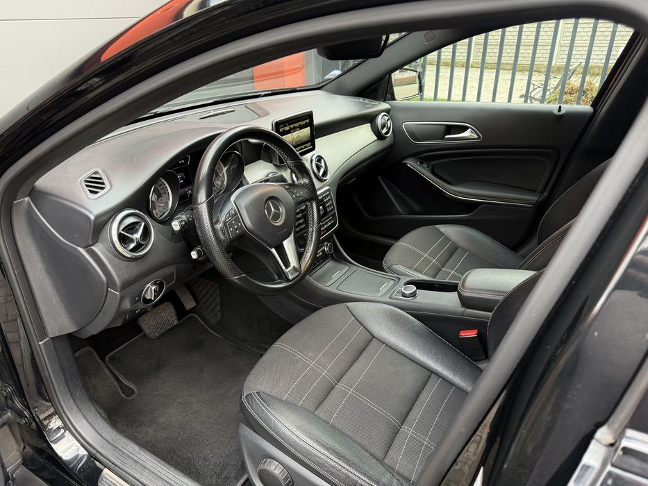 MERCEDES-BENZ GLA 2015 — imagine 10