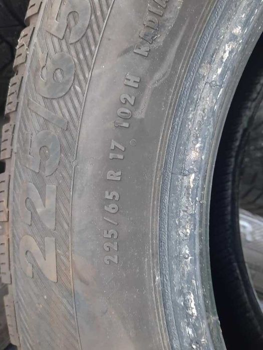 4 Броя Гуми 225/65/17 Barum 2x6,6mm 2x6,2mm