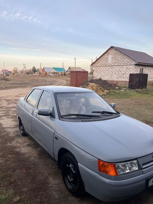 Продам машину ваз 2110