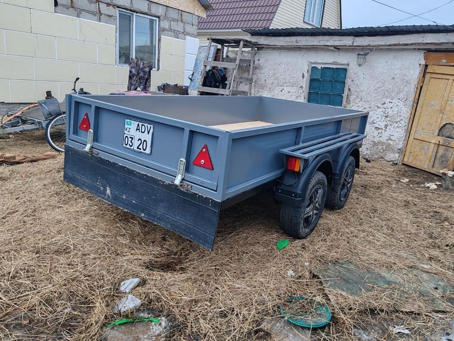 Продам прицеп коневоз