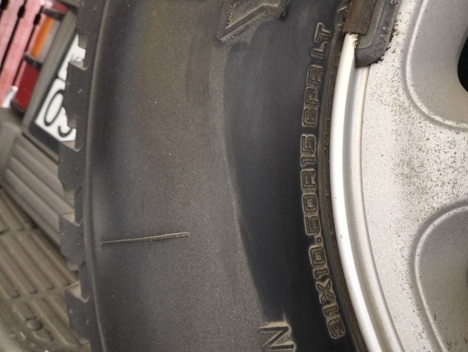 Продам запаску на Паджеро