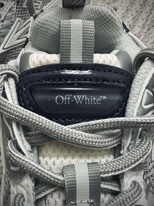 Off white Be right Back white silver
