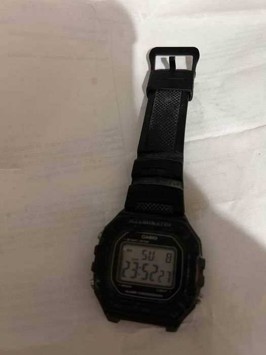 Часовник Casio Iluminator