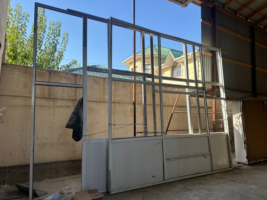 Пыласиковой витраж