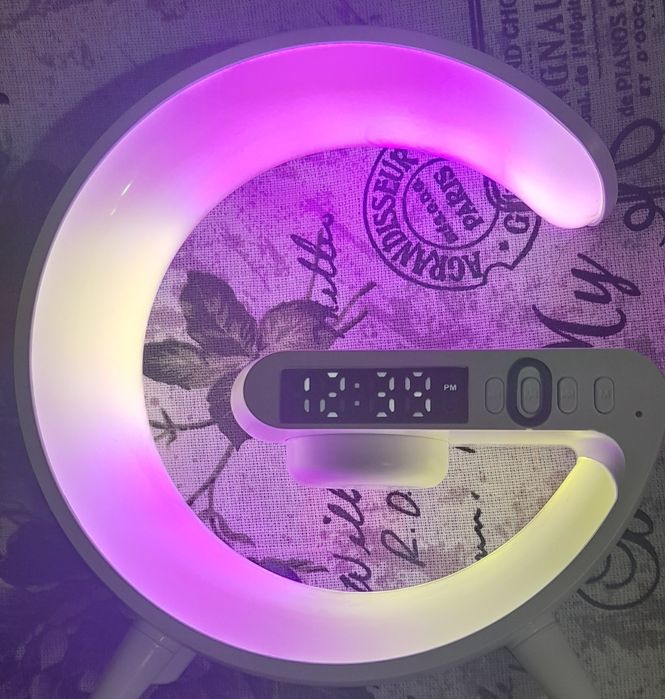 Vând urgent lampa cu boxa incorporata