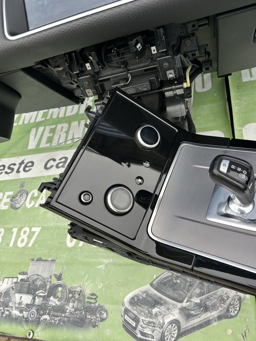 Dysplai bord  control climatronic Range Rover Evoque 2021