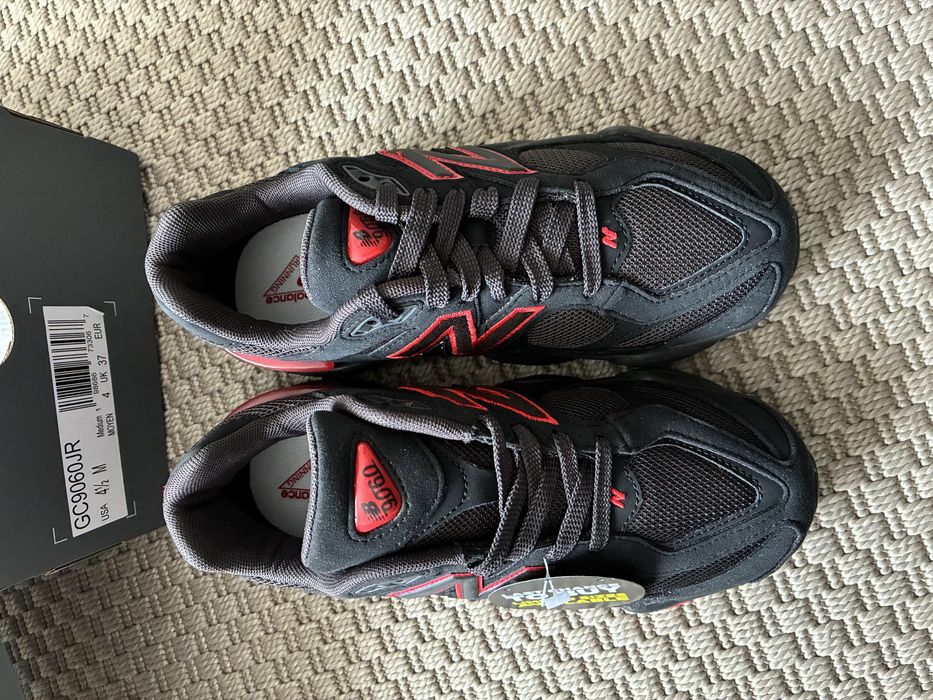 New balance 9060 - marimea 37