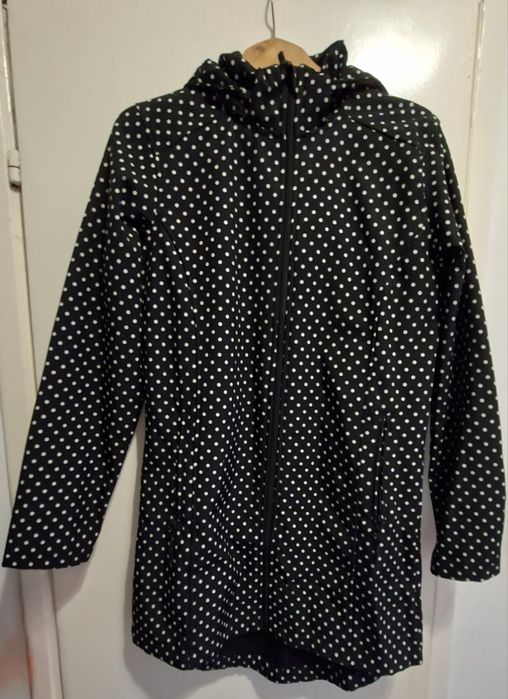 Леко,пролетно-есенно манто с тънка подплата