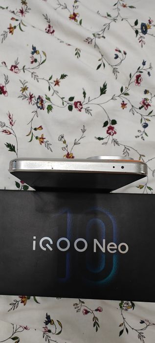 Iqoo neo 10 pro.