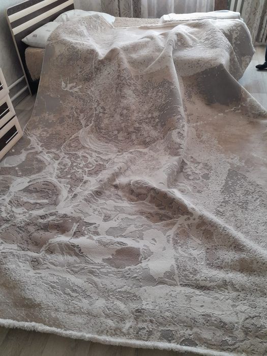 Продам ковры 2 шт