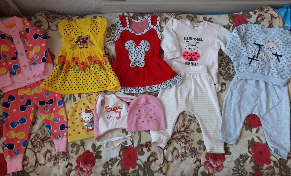 Продам детские вещи