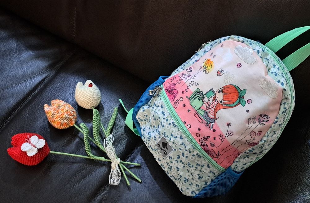 Ученическа раница Kirkens Bymisjon и Малка раничка Lol на Busquets