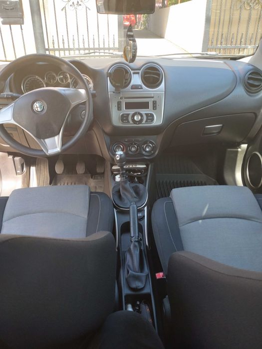 Vând alfa Romeo
