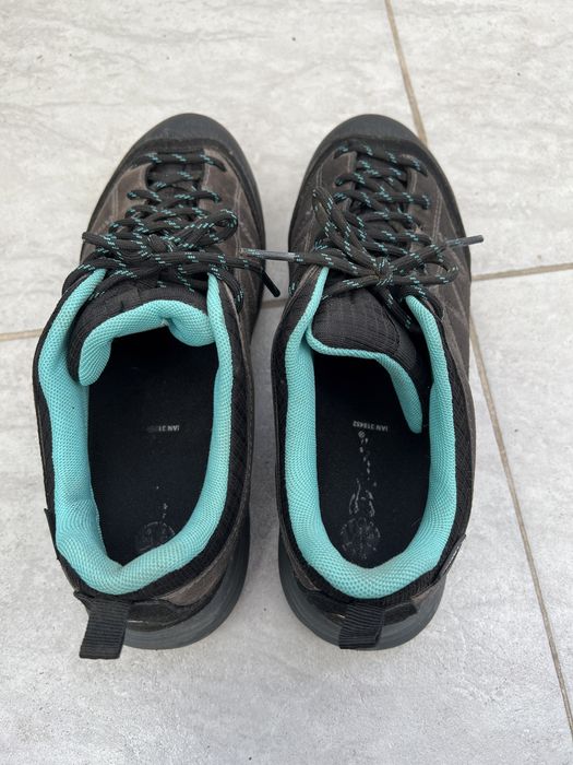 Непромокаеми маратонки, размер 39