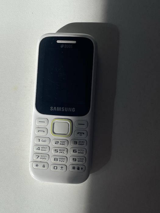 Samsung Guru Music 2 (SM-B310E) Duos телефон