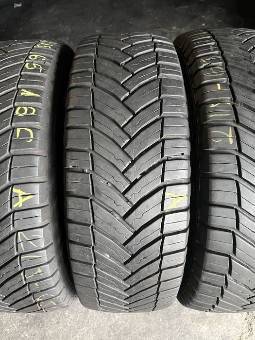 4 anvelope 215/65/16C Michelin Cross Climate!