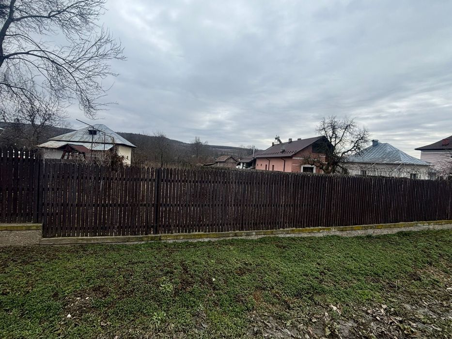 Teren intravilan Calinesti