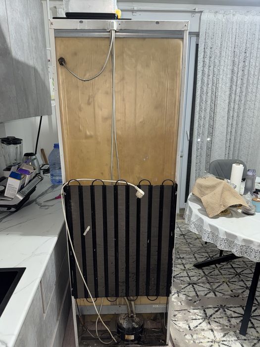 Холодильник INDESIT