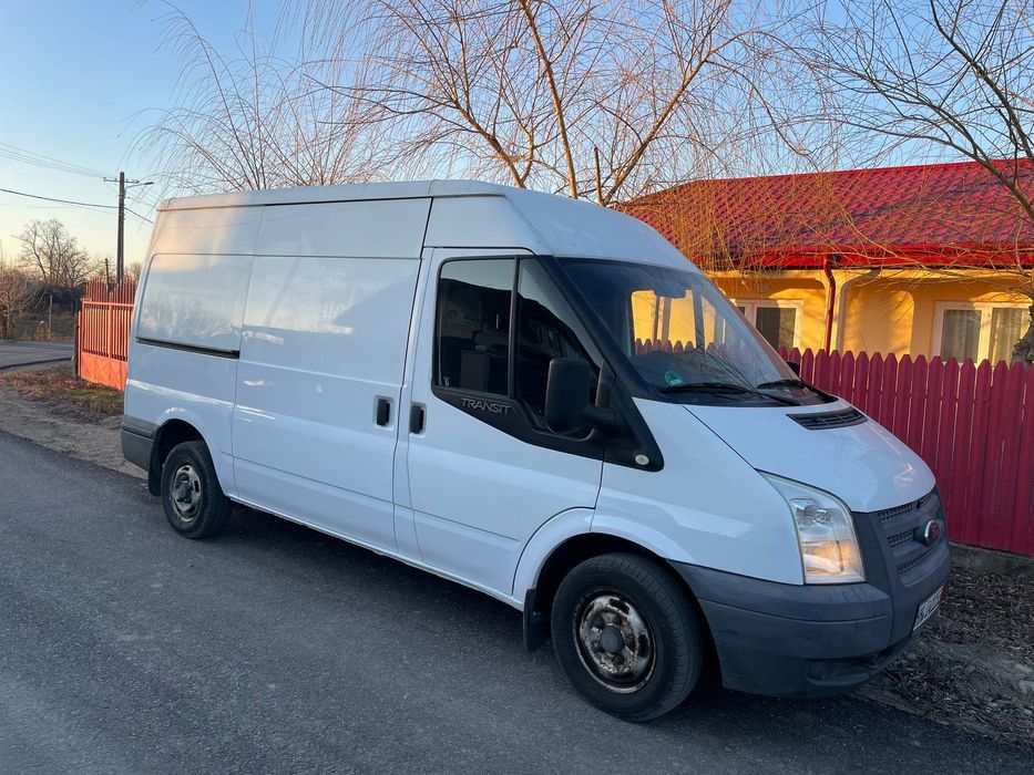Ford tranzit 2013