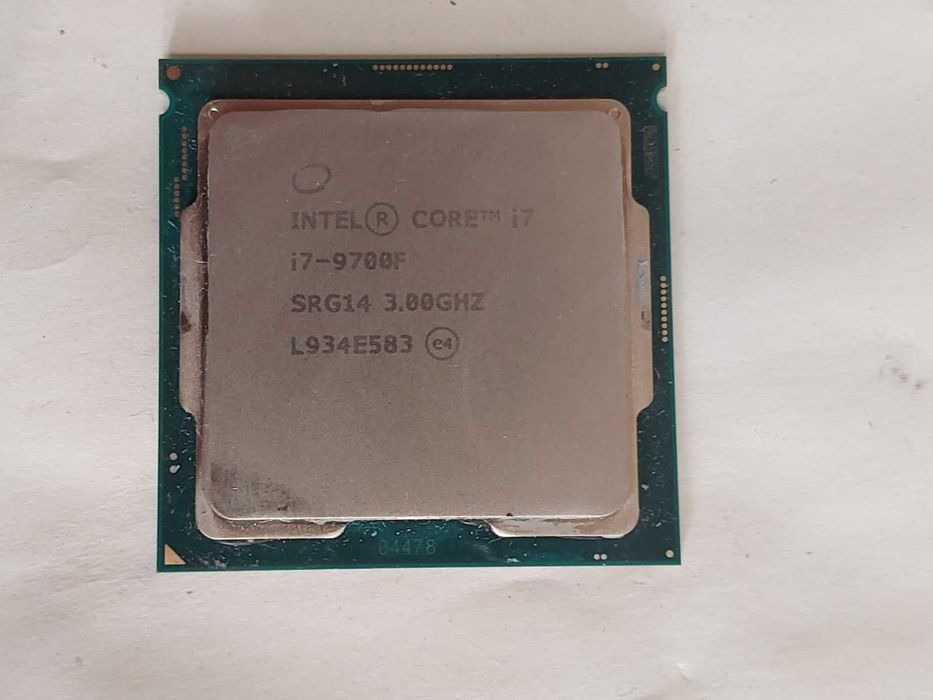 Intel Core i7 9700 и 9700F, 8-ядрени, LGA 1151