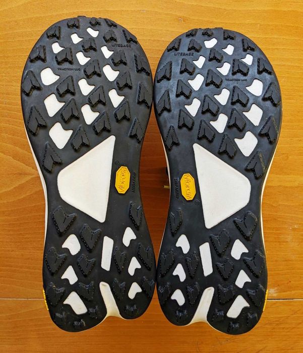 Маратонки HOKA Tecton X 3