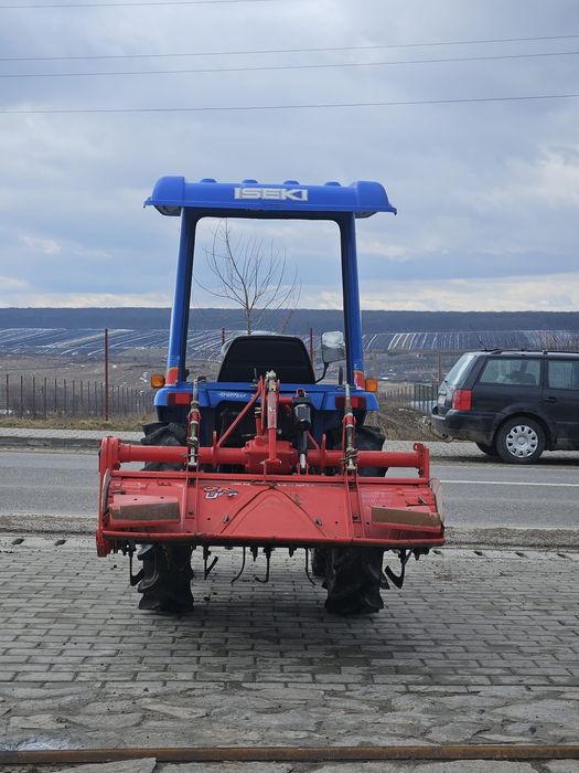 Tractor tractoras minitractor 4x4 iseki freza sol