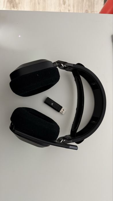 Casti gaming wireless Corsair HS80, surround Dolby Atmos, PC PS4/PS5, iluminare RGB, Negru Carbon