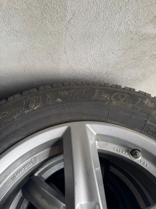 Set Dunlop cauciucuri iarna +jante  215/65 r16