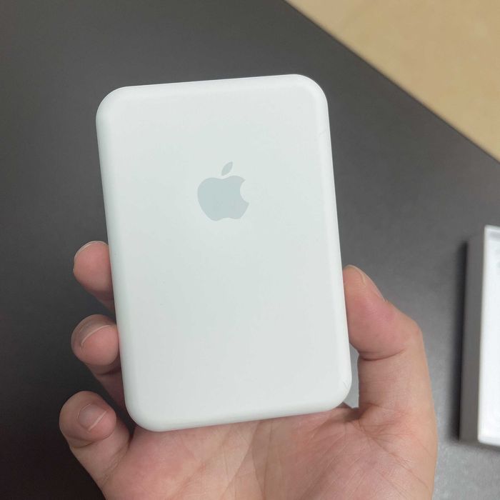 Baterie MagSafe iPhone | Prindere Magnetica | Incarcare Wireless | 99 lei