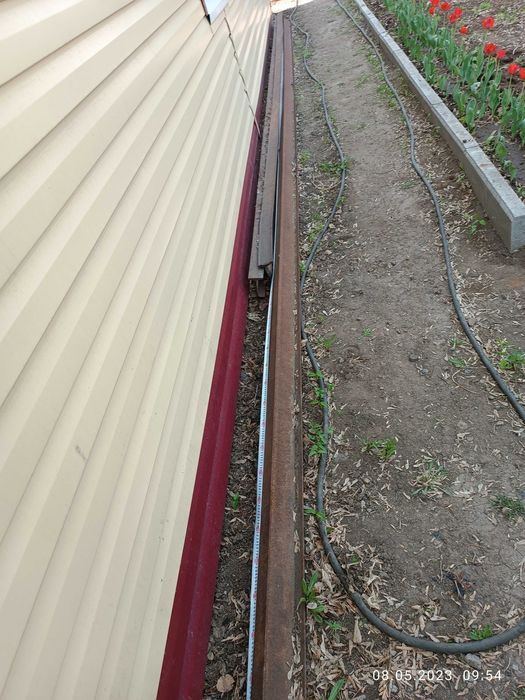 Металлическая балка, двутавр