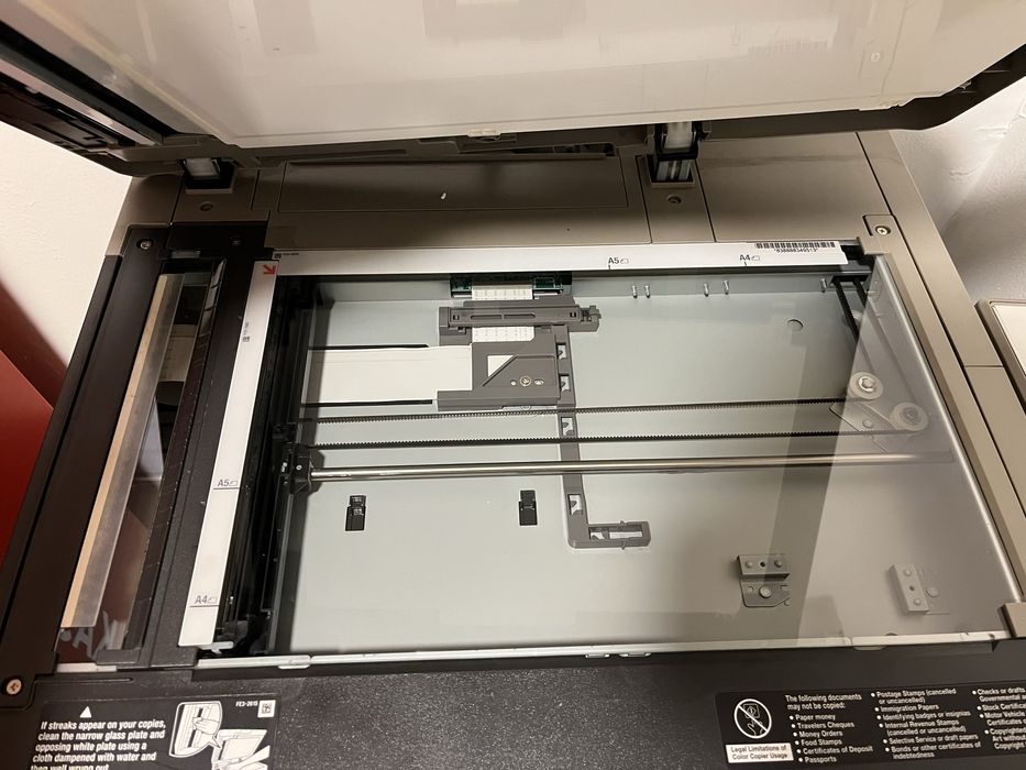 СРОЧНО ПРОДАМ принтер Canon 400i