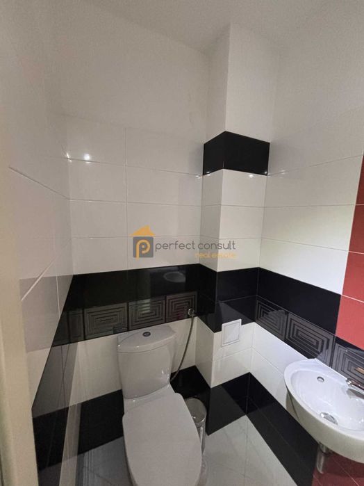 Дава се под наем Тристаен апартамент в Пловдив, Мараша - 106 кв.м за 548.25 € - Снимка #10