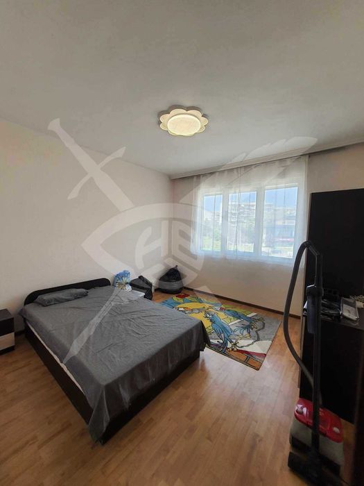 Дава се под наем Четиристаен апартамент в Варна, Трошево - 90 кв.м за 575 € - Снимка #4