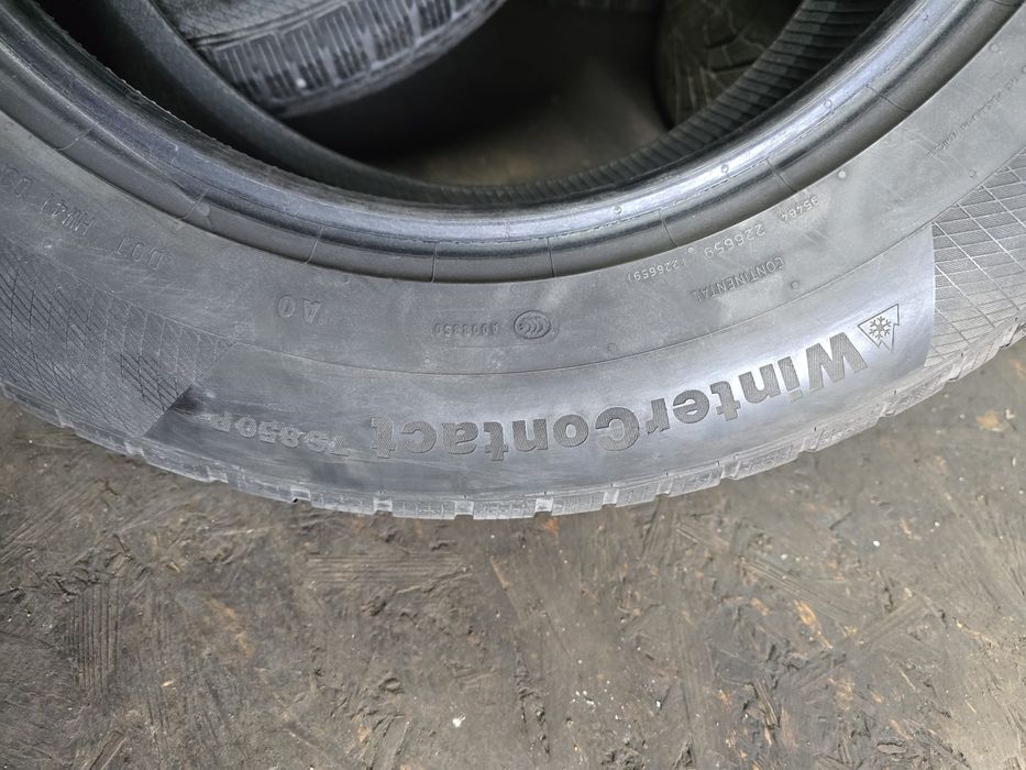 Anvelope  235 65 17 Continental