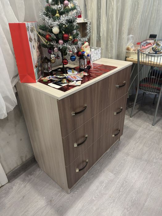 Продам комод почти новый